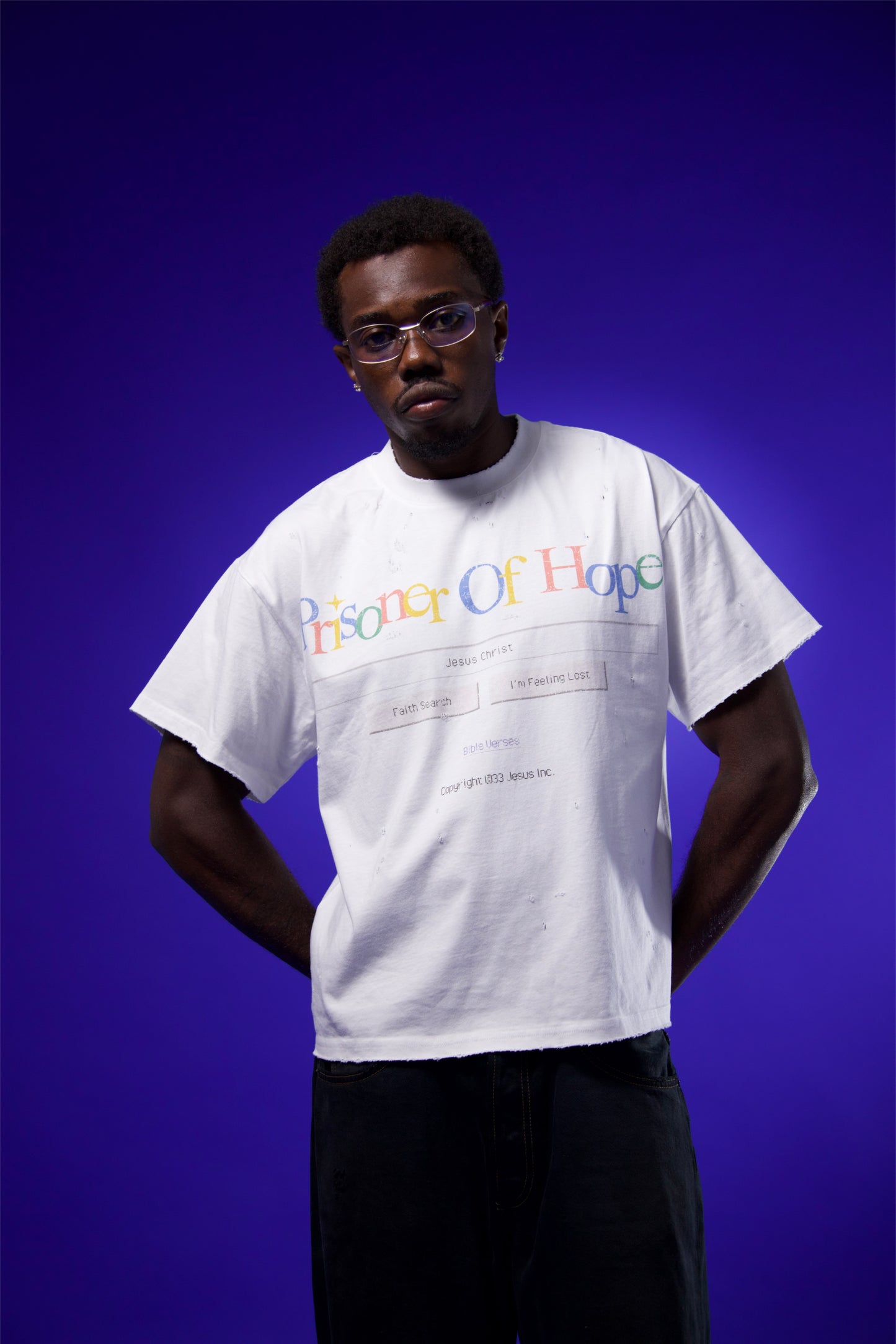 "GOOGLE" DISTRESSED GRAPHIC TEE